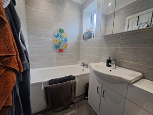 Bathroom - click for photo gallery
